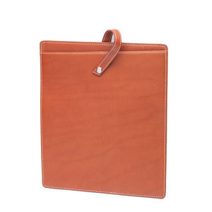 Want Les Essentiels De La Vie Cases Women size 25X21 Chocolate